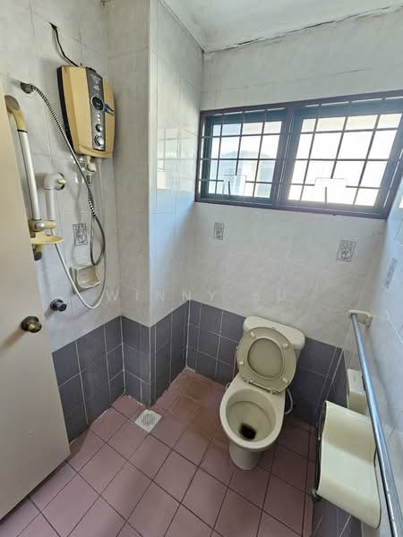 2-storey Terraced House for Rent in Bukit Jelutong (Shah Alam) - Winny Su - Bathroom - PropertyGuru.com.my
