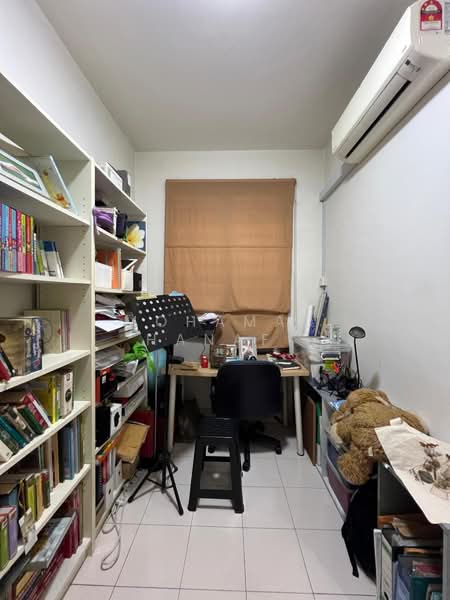 2-storey Terraced House for Sale in Bukit Jelutong (Shah Alam) - Mohamad Hanafi - Study - PropertyGuru.com.my
