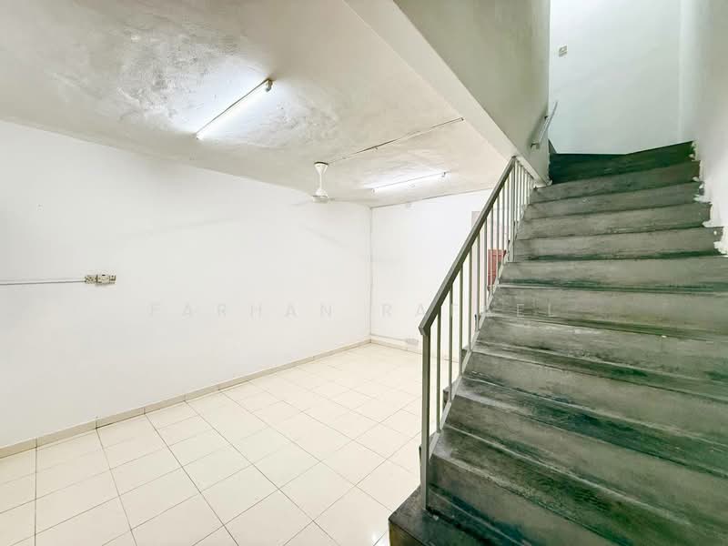 Taman Impian Makmur, Saujana Impian untuk Untuk Dijual - RM 300,000, Apr 2026 - Interior - PropertyGuru.com.my