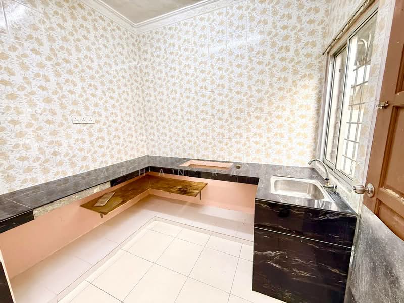 Taman Impian Makmur, Saujana Impian untuk Untuk Dijual - RM 300,000, Apr 2026 - Kitchen - PropertyGuru.com.my