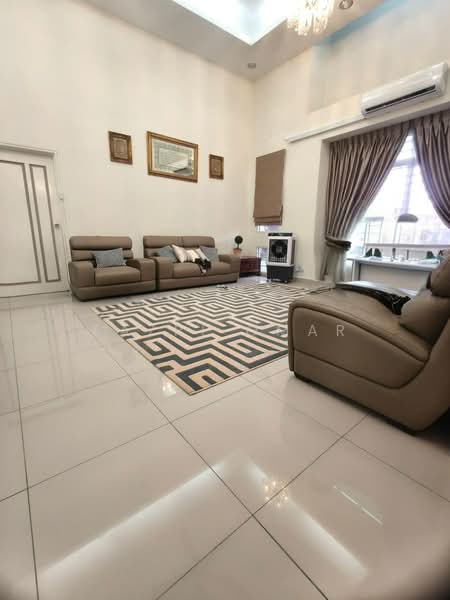Jentayu @ Bandar Enstek untuk Untuk Dijual - RM 1,250,000, Mac 2026 - Living Room - PropertyGuru.com.my