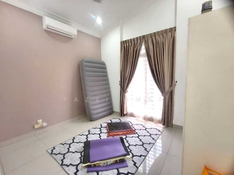 Jentayu @ Bandar Enstek untuk Untuk Dijual - RM 1,250,000, Mac 2026 - PropertyGuru.com.my