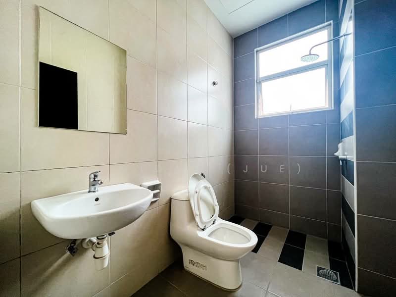 Semi-Detached House for Rent in Cyberjaya (Selangor) - JUMIDAH (JUE) - Bathroom - PropertyGuru.com.my