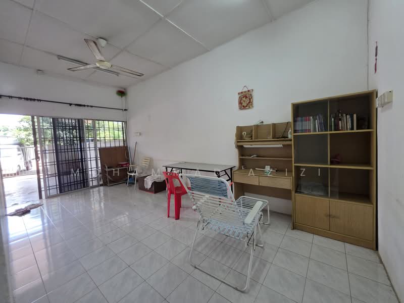 1-storey Terraced House for Sale in Kuantan (Pahang) - Mohammad Azizi - PropertyGuru.com.my