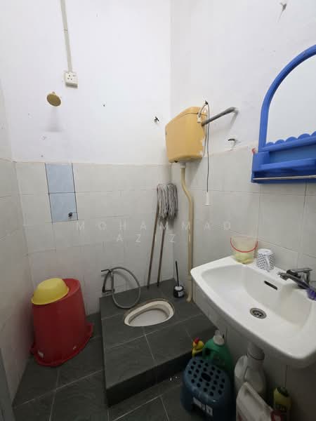1-storey Terraced House for Sale in Kuantan (Pahang) - Mohammad Azizi - PropertyGuru.com.my