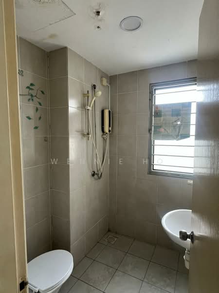 Apartment for Rent at Suria Ixora - Wennie Ho - Bathroom - PropertyGuru.com.my