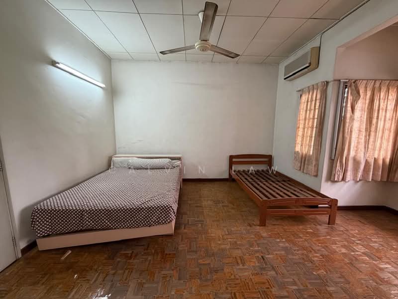 2-storey Terraced House for Sale in Bandar Utama 1 (Bandar Utama) - Calvin Law - Bedroom - PropertyGuru.com.my