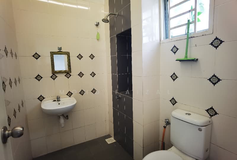 2-storey Terraced House for Sale in Hulu Semenyih (Selangor) - Mohd Faizal - Bathroom - PropertyGuru.com.my