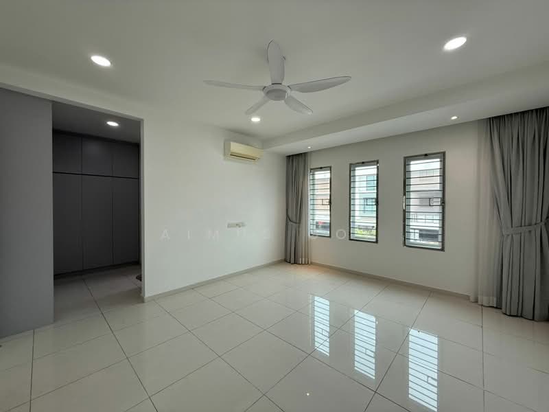 Freehold Taman Megah Cheras Corner House Fully Extend Well Kept Ready Move In Unit for Sale untuk Untuk Dijual - RM 1,480,000, Apr 2026 - Bedroom - PropertyGuru.com.my