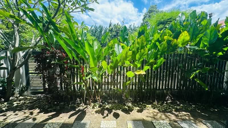 3-storey Terraced House for Sale in Laman Glenmarie (Shah Alam) - Mohd Mortadza Ahmad - Garden - PropertyGuru.com.my