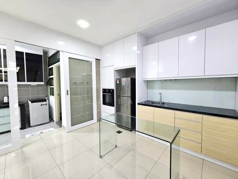 Cluster House for Sale in Taman Sutera Utama (Skudai) - CS Tan - Kitchen - PropertyGuru.com.my