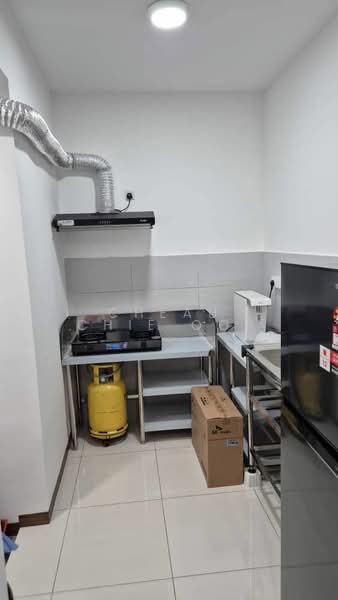 Service Residence for Rent at Vivo Executive Apartment - Cheau Chie Ooi - Kitchen - PropertyGuru.com.my