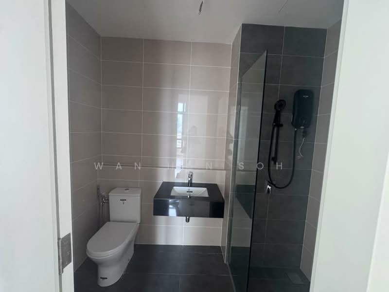 Condominium for Sale at The Maple Residences - Wan Hon Soh - Bathroom - PropertyGuru.com.my