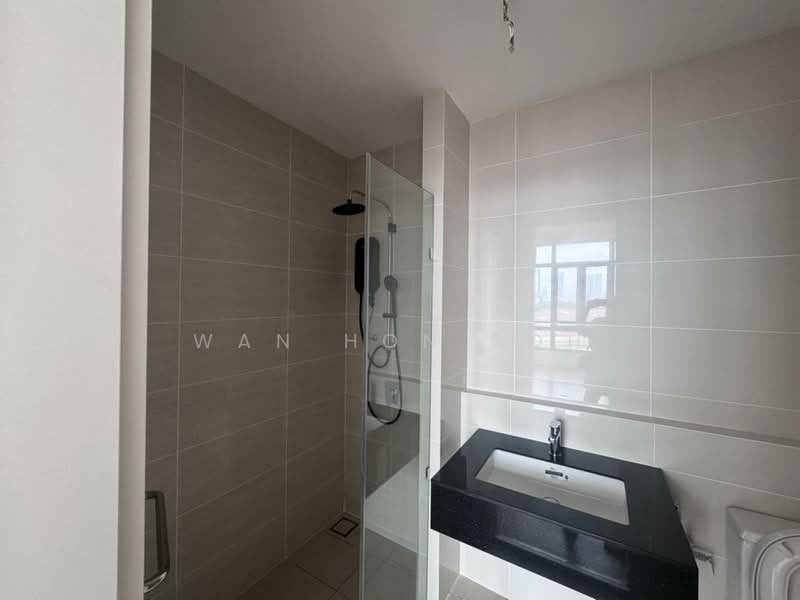Condominium for Sale at The Maple Residences - Wan Hon Soh - Bathroom - PropertyGuru.com.my