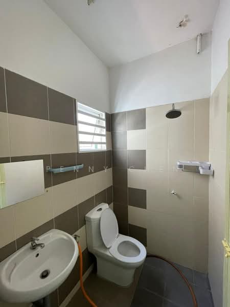 2-storey Terraced House for Rent in Station 18 (Ipoh) - PENNY CHEN - Bathroom - PropertyGuru.com.my