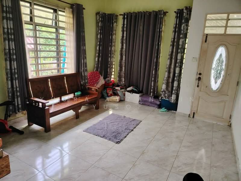 SemiD Setingkat di Kota Jembal untuk dijual untuk Untuk Dijual - RM 350,000, Apr 2026 - Living Room - PropertyGuru.com.my