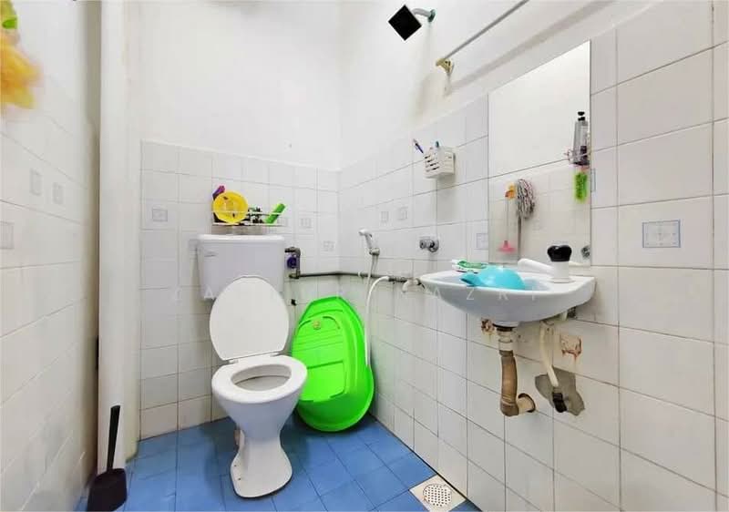 Apartment for Sale at Taman Bukit Mutiara Kajang - ZAFFUR NAZRI - Bathroom - PropertyGuru.com.my