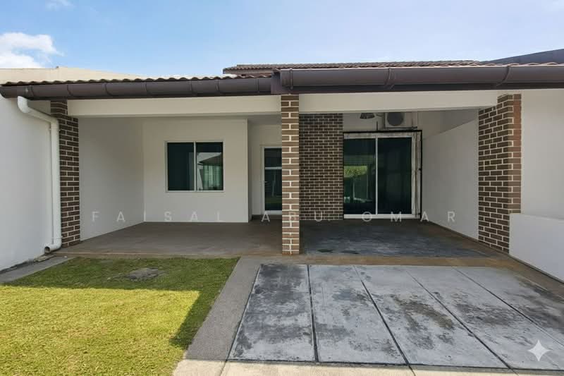 1.5-storey Terraced House for Sale in Taman Tun Dr Ismail (Kuala Lumpur) - Faisal Abu Omar - Exterior - PropertyGuru.com.my