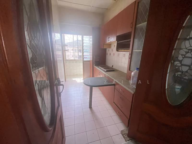 Apartment for Sale at Pangsapuri Nuri - Khairul Zainal - Kitchen - PropertyGuru.com.my