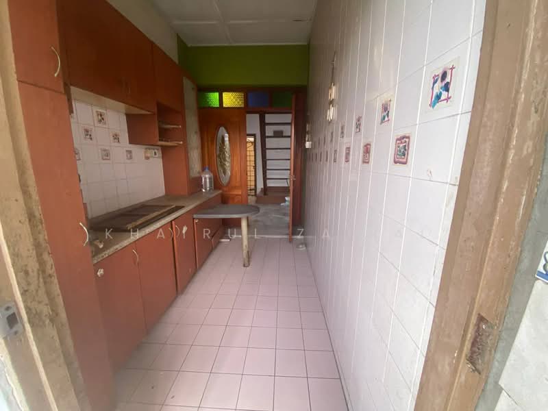 Apartment for Sale at Pangsapuri Nuri - Khairul Zainal - Kitchen - PropertyGuru.com.my