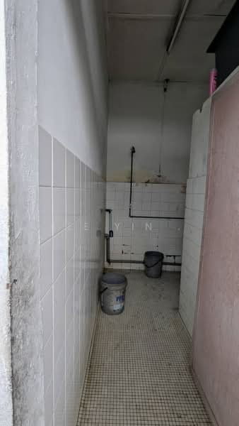 Shop for Sale in Tampoi (Johor) - See Yin . - Interior - PropertyGuru.com.my