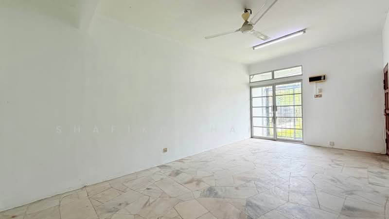 Taman Subang Mewah untuk Untuk Dijual - RM 598,000, Apr 2026 - Living Room - PropertyGuru.com.my