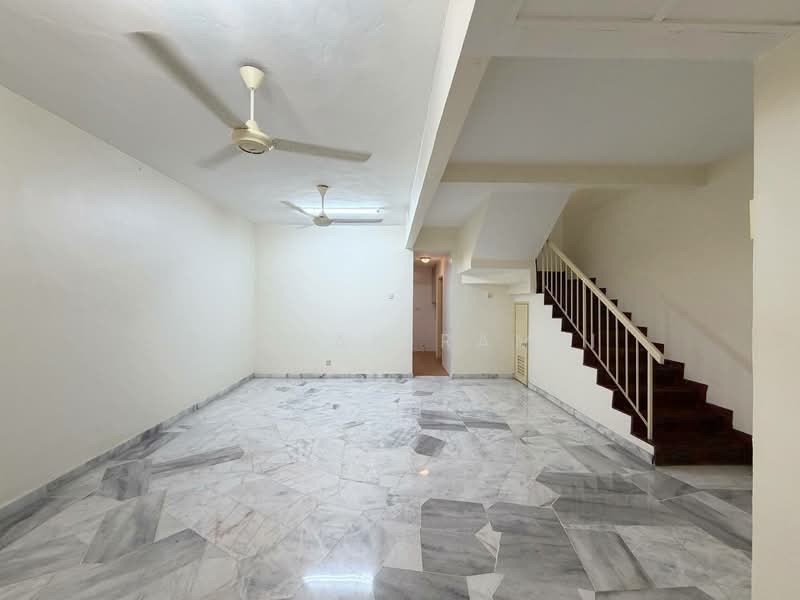 2-storey Terraced House for Sale in Wangsa Melawati (Wangsa Maju) - Luqman Ramli - Living Room - PropertyGuru.com.my