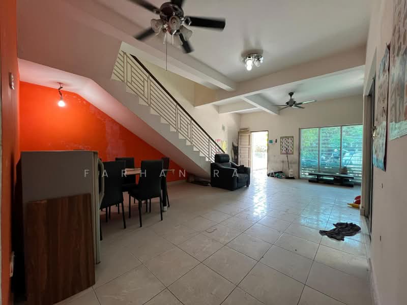 Puteri Ariel, Kota Puteri untuk Untuk Dijual - RM 355,000, Apr 2026 - Living Room - PropertyGuru.com.my