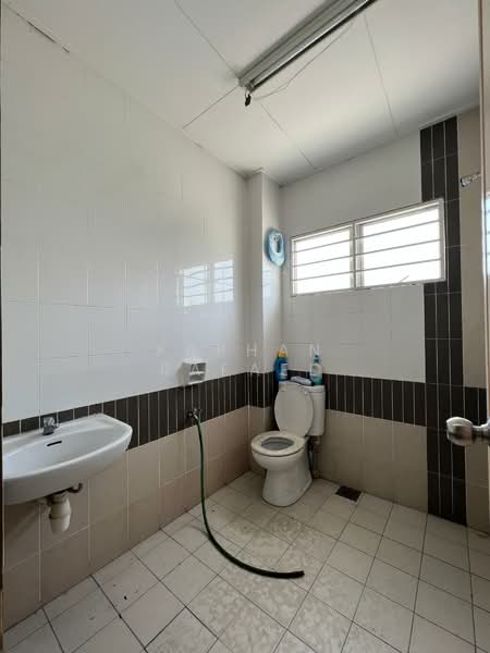 Puteri Ariel, Kota Puteri untuk Untuk Dijual - RM 355,000, Apr 2026 - Bathroom - PropertyGuru.com.my