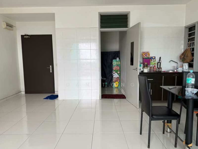 Service Residence for Sale at The Sky Executive Suites - Joan Tong - Kitchen - PropertyGuru.com.my