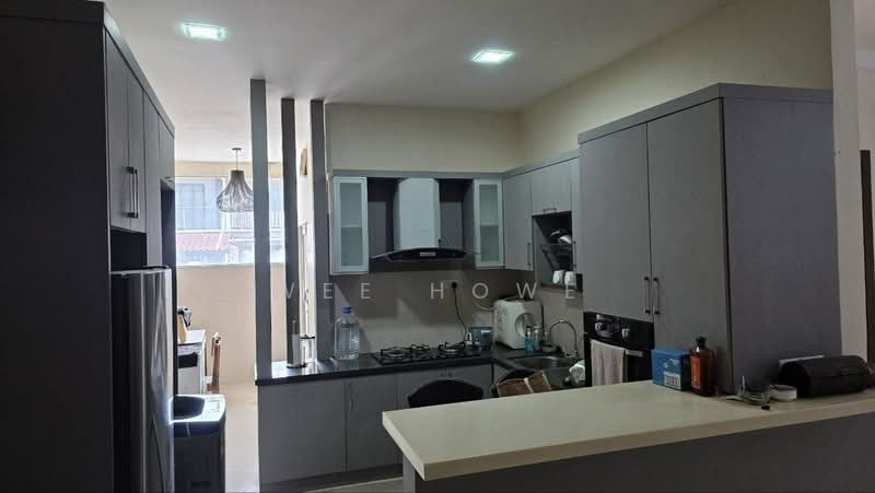 Semi-Detached House for Sale in Bandar Dato Onn (Tebrau) - Wee Howe - Kitchen - PropertyGuru.com.my