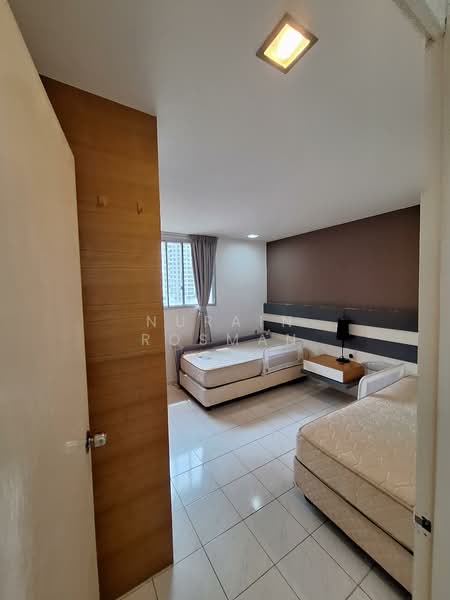 Condominium for Sale at Mont Kiara Pines - Nurain Rosman - Bedroom - PropertyGuru.com.my