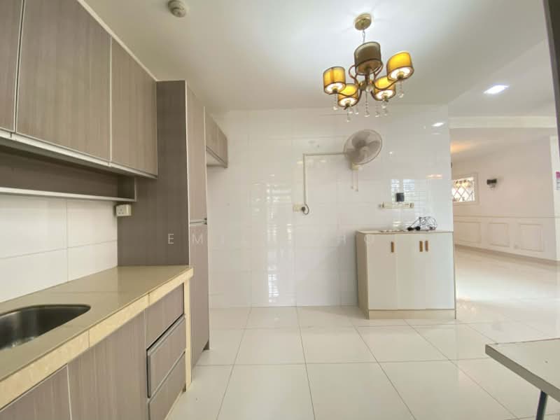 Aqua Villa untuk Untuk Disewa - RM 2,900 /bulan, Apr 2026 - Kitchen - PropertyGuru.com.my