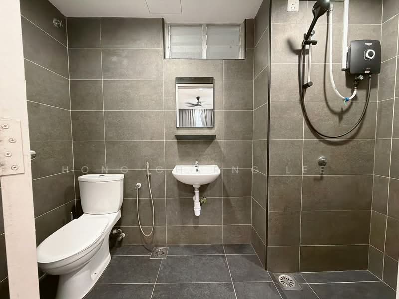 Service Residence for Rent at Midas @ Seri Alam - Hong Charng Lee - Bathroom - PropertyGuru.com.my