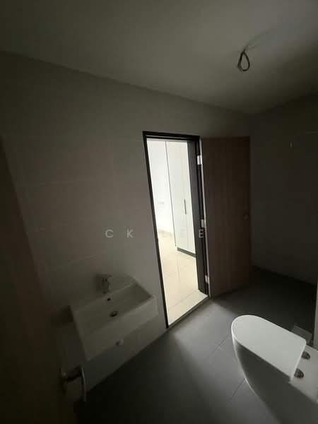 Service Residence for Rent at TRELLIS RESIDENCES - Ck Lee - Bathroom - PropertyGuru.com.my