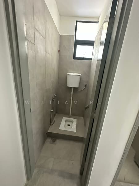 Shop / Office for Rent in Bandar Puchong Utama (Puchong) - William Pua - Bathroom - PropertyGuru.com.my