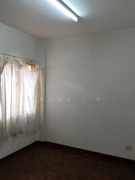 Apartment for Sale at Pangsapuri Sri Kemuning - Khong T.K - Bedroom - PropertyGuru.com.my