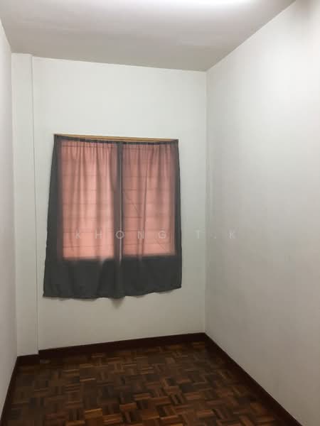 Apartment for Sale at Pangsapuri Sri Kemuning - Khong T.K - Bedroom - PropertyGuru.com.my