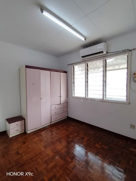 1.5-storey Terraced House for Rent in Sri Petaling (Kuala Lumpur) - Chris Lim - Bedroom - PropertyGuru.com.my