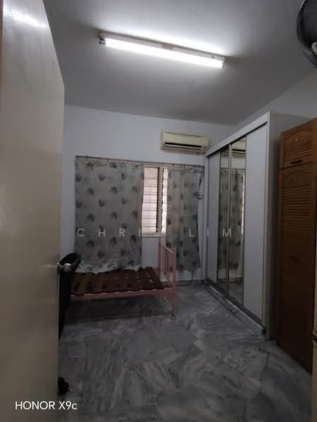 1.5-storey Terraced House for Rent in Sri Petaling (Kuala Lumpur) - Chris Lim - Bedroom - PropertyGuru.com.my