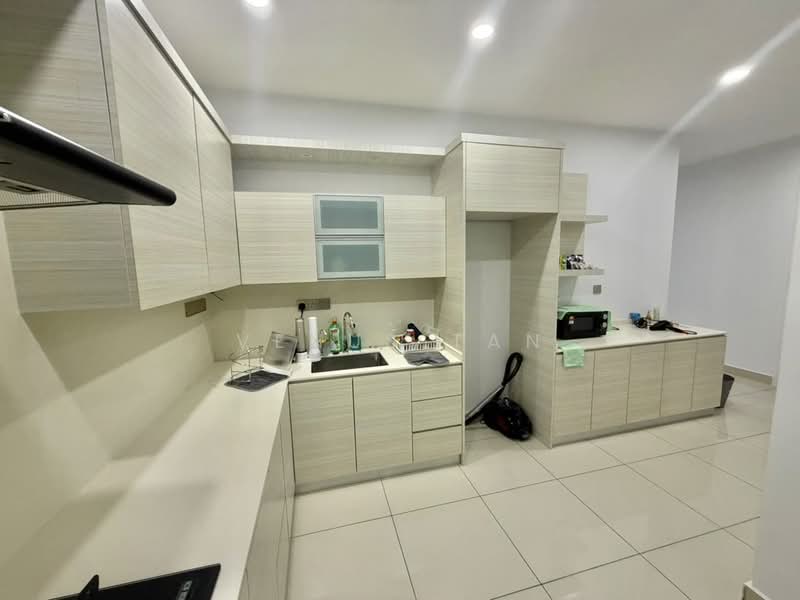 Condominium for Sale at Scots Pavilion - Venus Tan - Kitchen - PropertyGuru.com.my