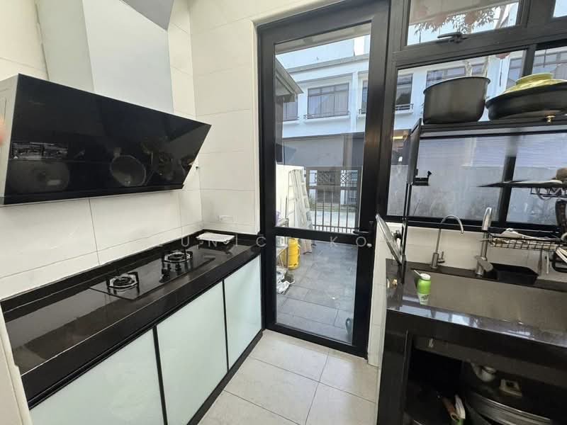 Terraced House for Sale in Johor Bahru (Johor) - Eunice Koh - Kitchen - PropertyGuru.com.my