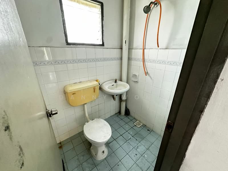 2-storey Terraced House for Sale in Bukit Beruntung (Selangor) - Danny Wong - Bathroom - PropertyGuru.com.my