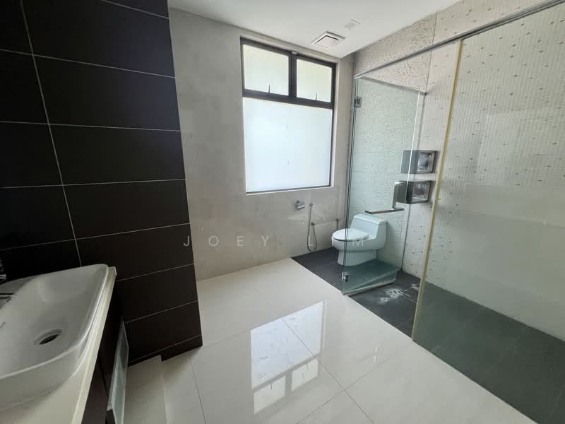 Semi-Detached House for Sale in Seputeh (Kuala Lumpur) - Joey Lim - Bathroom - PropertyGuru.com.my