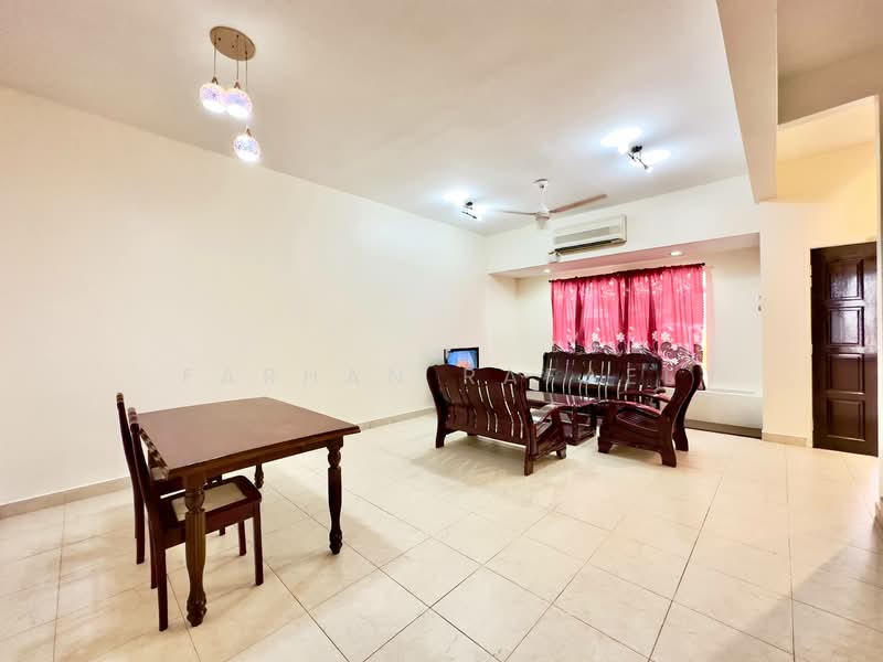 2-storey Terraced House for Sale in Desa Coalfields (Ijok) - Farhan Rafael - Living Room - PropertyGuru.com.my