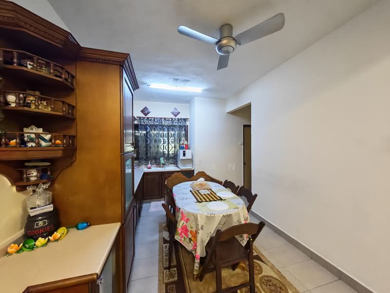 2-storey Terraced House for Sale in Wangsa Baiduri (Subang Jaya) - RL Han - Kitchen - PropertyGuru.com.my
