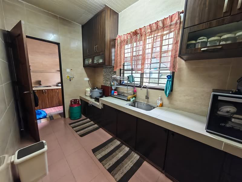 2-storey Terraced House for Sale in Wangsa Baiduri (Subang Jaya) - RL Han - Kitchen - PropertyGuru.com.my