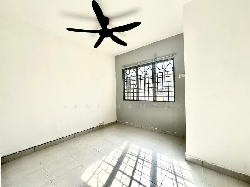 2-storey Terraced House for Sale in Bandar Tun Hussein Onn (Cheras) - Hani Hamzah - Interior - PropertyGuru.com.my