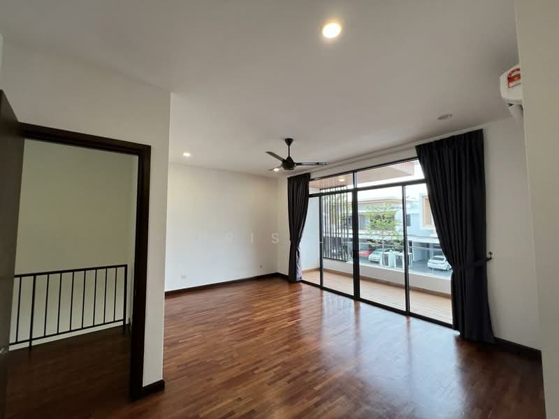 Rumah Teres 2-Tingkat untuk Disewa di Eco Sanctuary (Telok Panglima Garang) - Chris Lee - Living Room - PropertyGuru.com.my