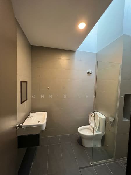 Rumah Teres 2-Tingkat untuk Disewa di Eco Sanctuary (Telok Panglima Garang) - Chris Lee - Bathroom - PropertyGuru.com.my